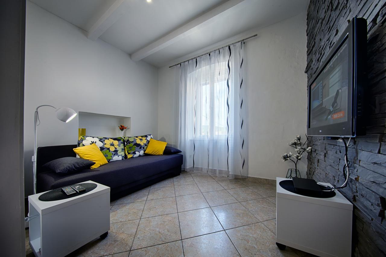Apartment Jure Vis Exterior foto